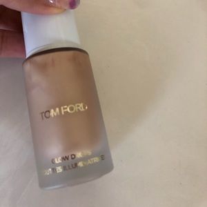 Tom Ford glow drops